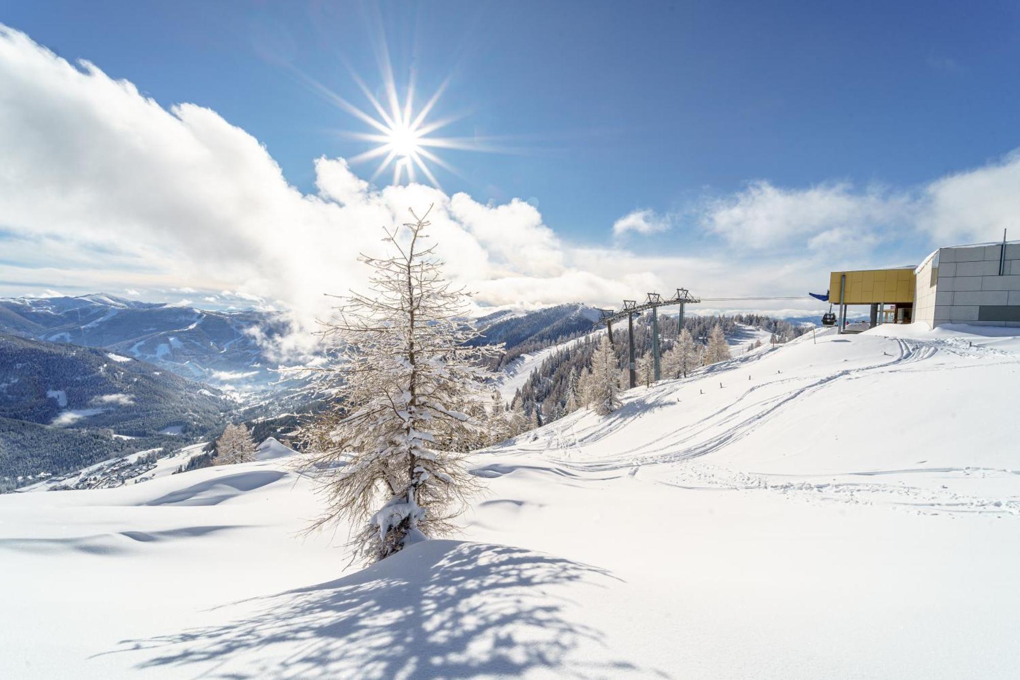 Appartementanlage Thermenblick Ski In & Ski Out Bad Kleinkirchheim Bagian luar foto